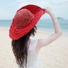 男子伸咸猪手被女老板扇飞眼镜
